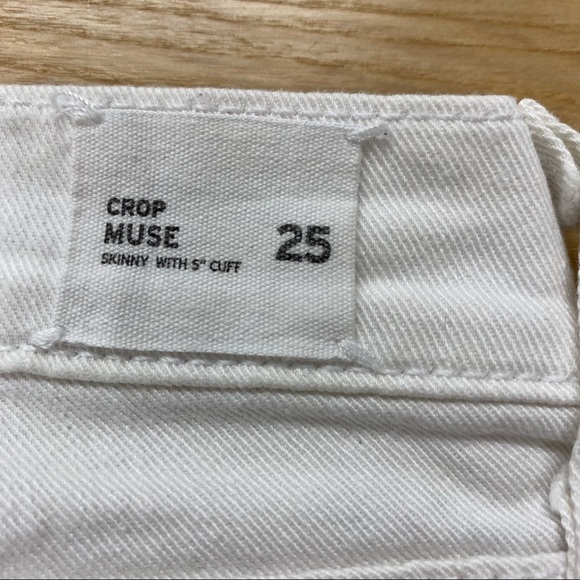 Hudson Jeans Muse Crop Skinny 5” Cuff - Picture 12 of 16